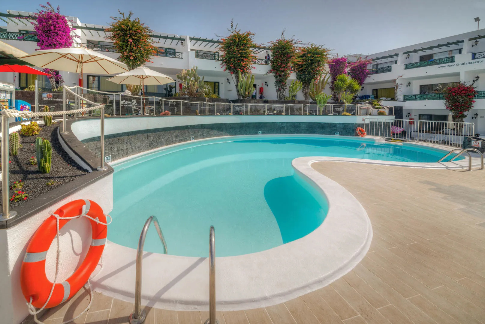 Apartamentos La Moraña