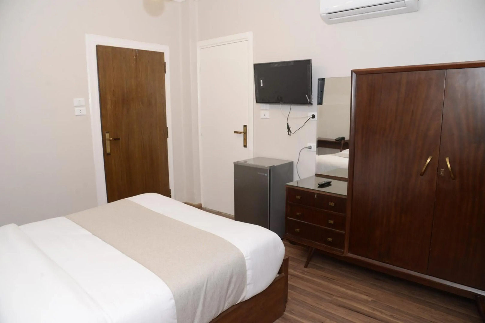 Отель Lotus Hotel