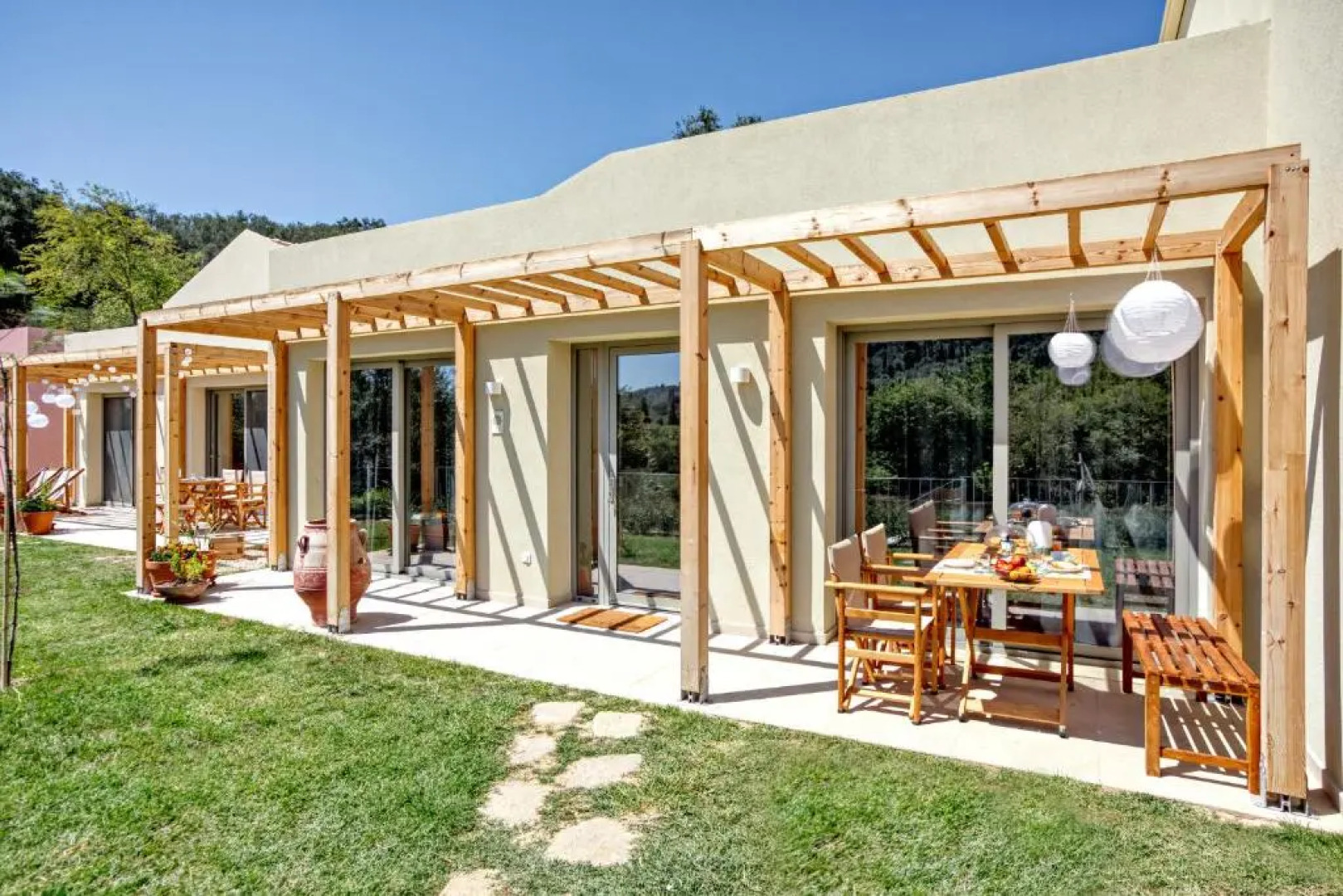 Kumquart Guesthouse, 20 people, private pool