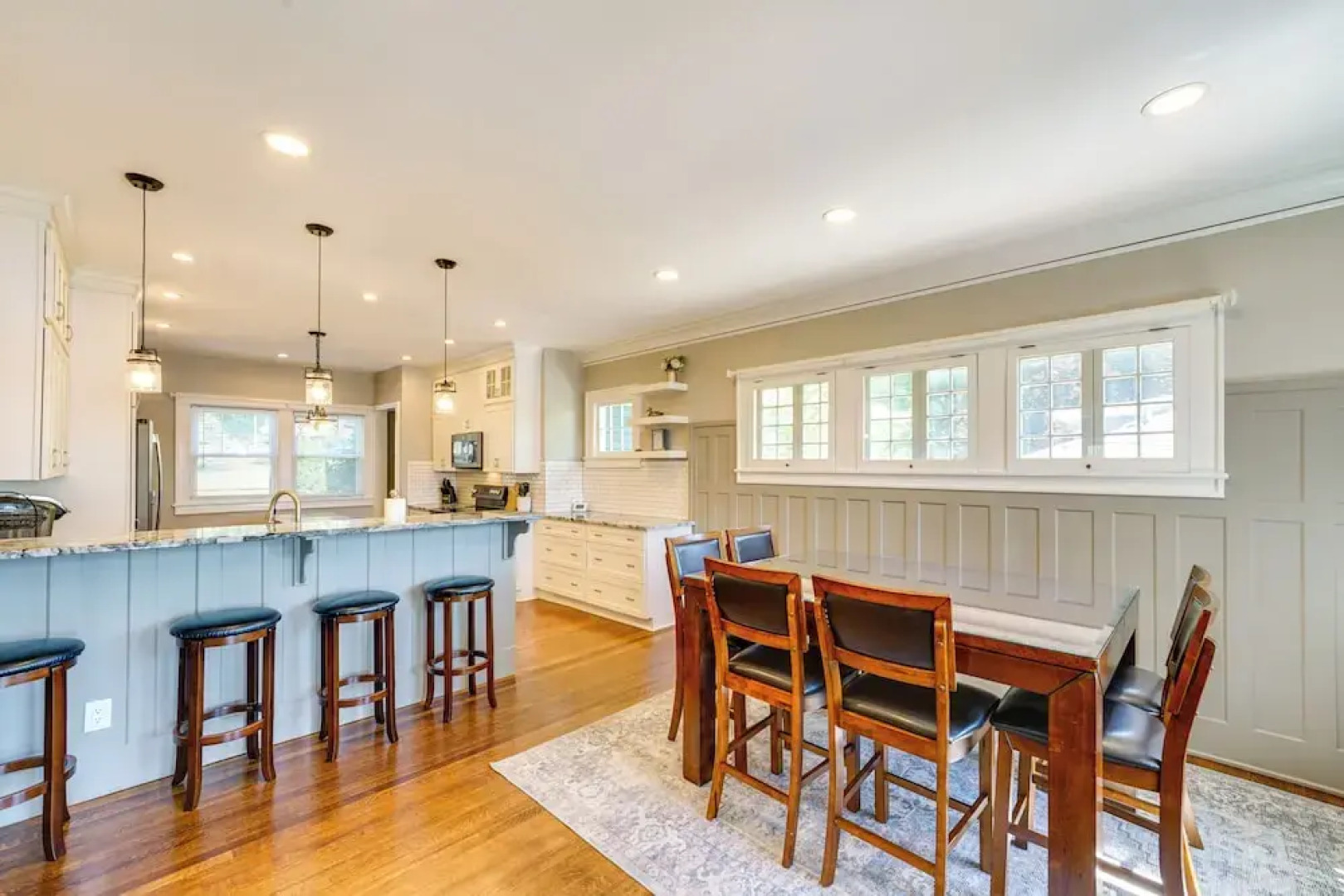 Riverfront St Clair Home - Walk to Downtown!