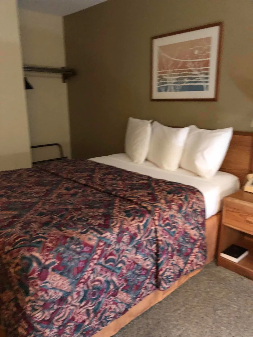 Value Host Motor Inn