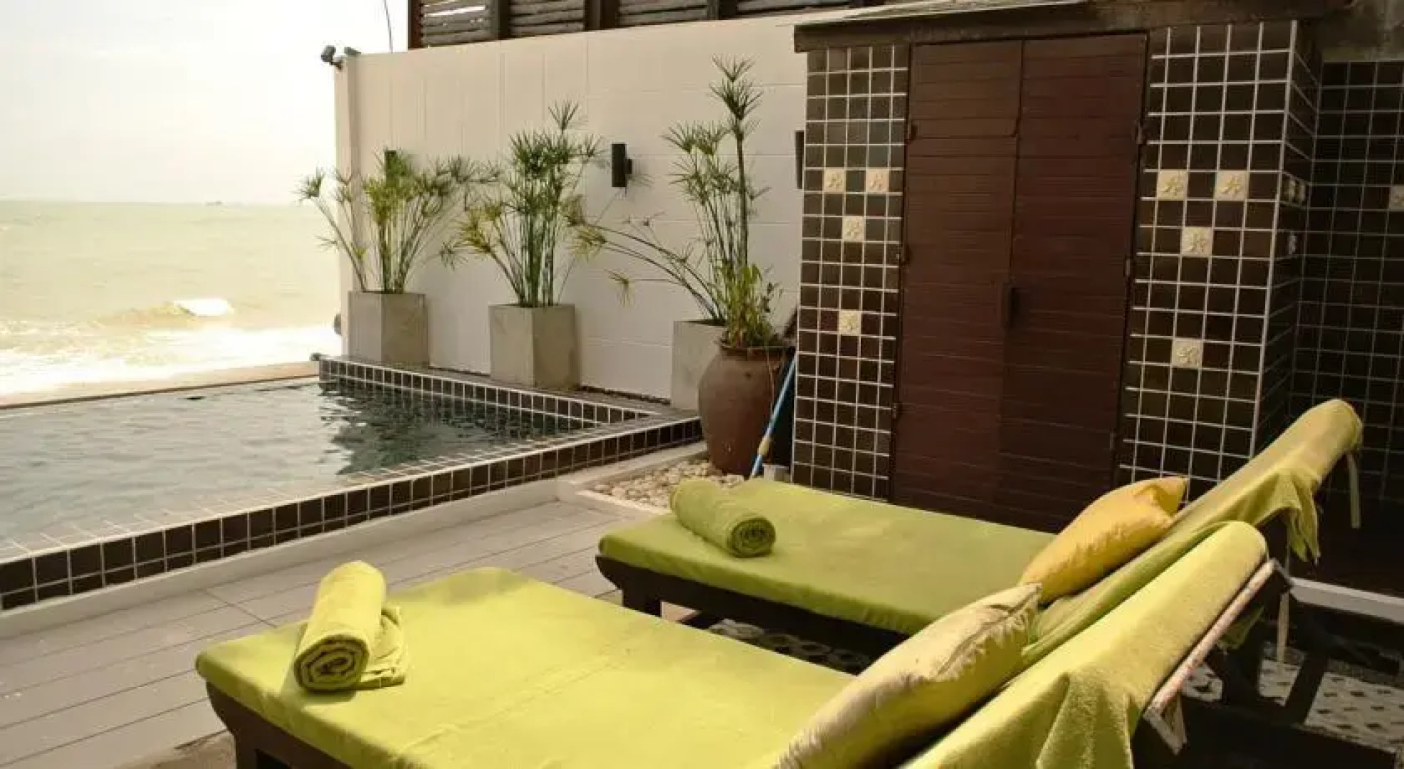 The Herbs By The Sea