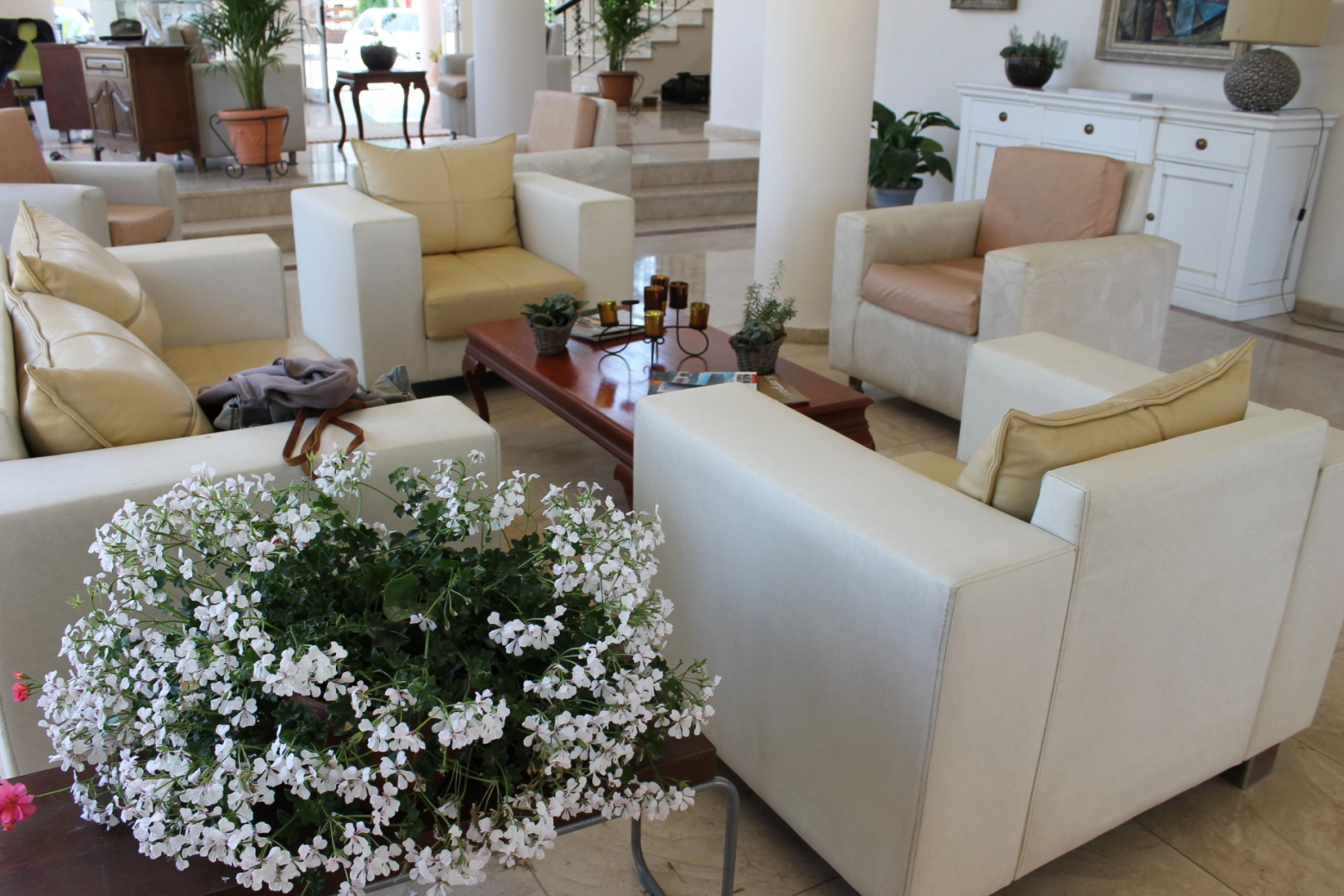 The Prince Inn Hotel & Villas