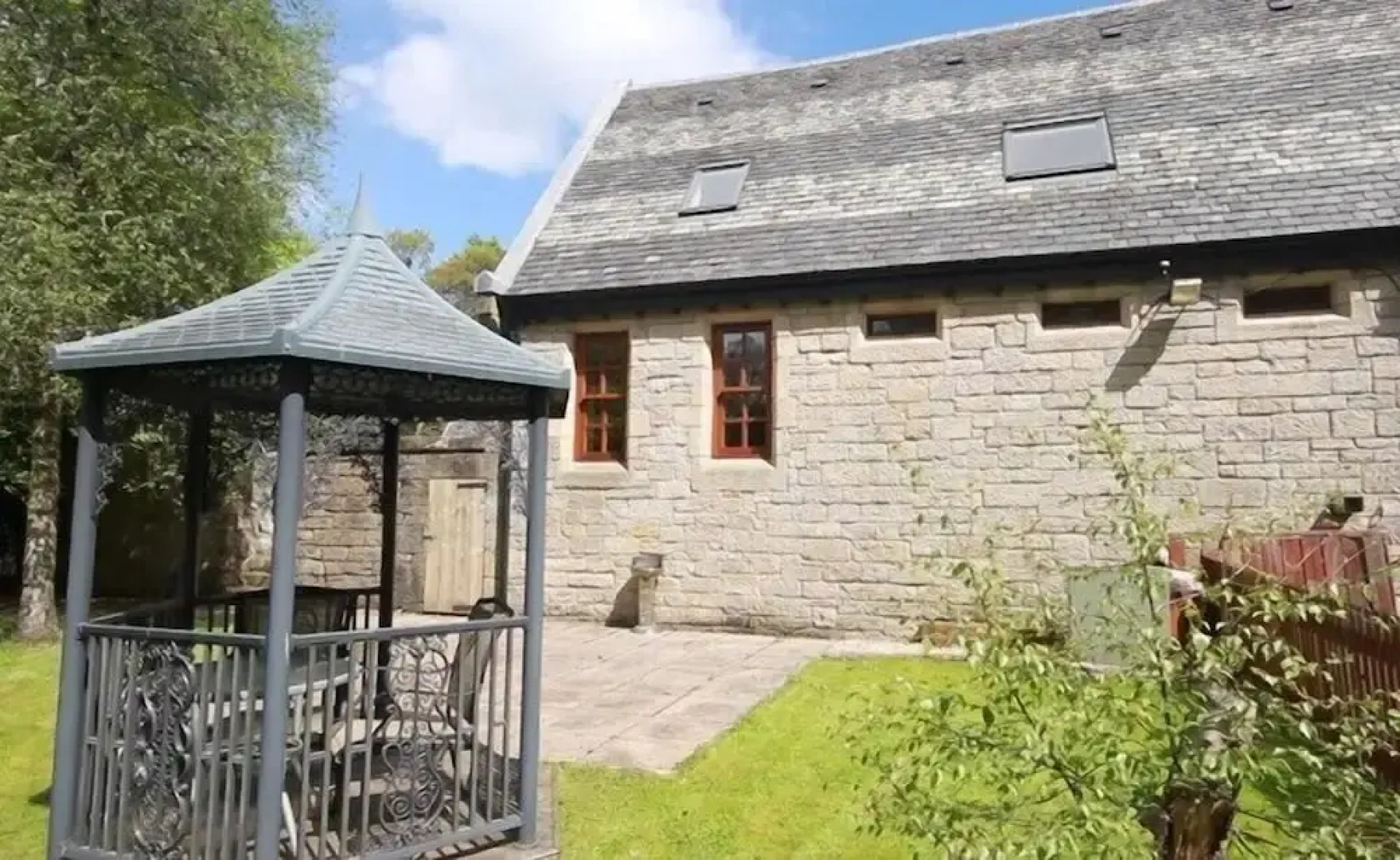 Auchenheglish Lodges - The Stables