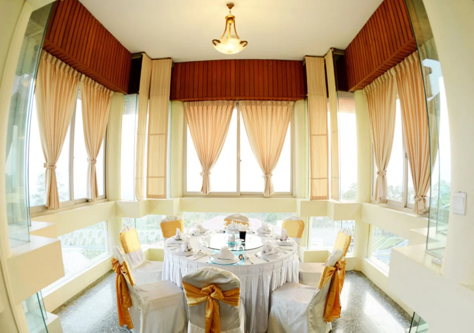 Mount Pleasant Hotel