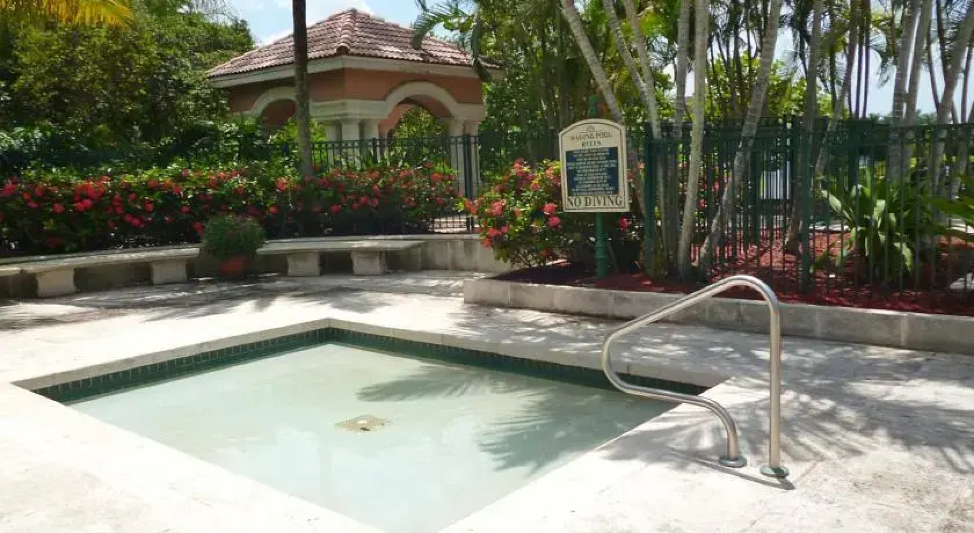 Weston Townhouse Patio and Resort Style Amenities