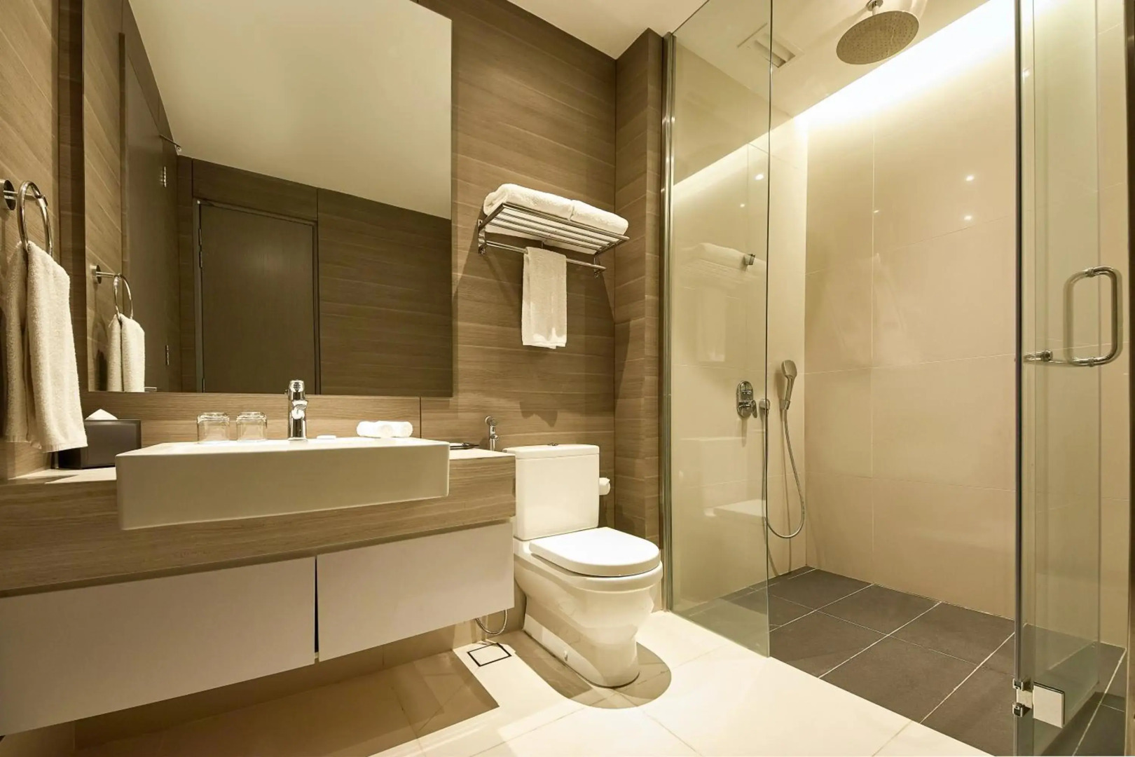 V E Hotel & Residence