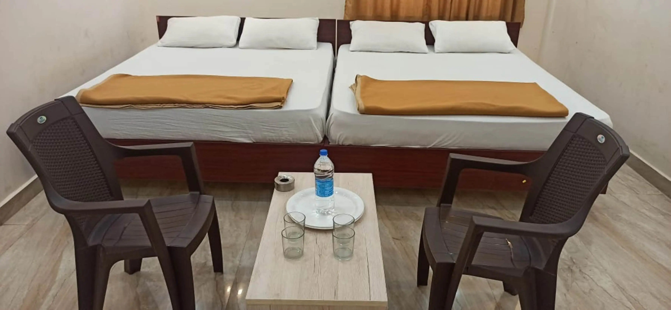 iROOMZ Suchira Lodge