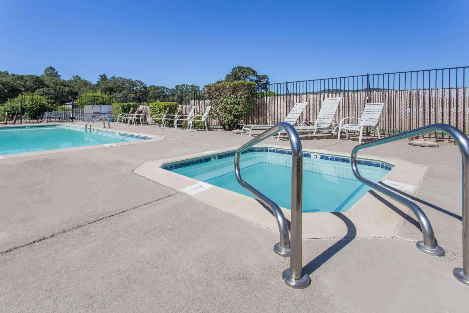 Travelodge by Wyndham Clearlake