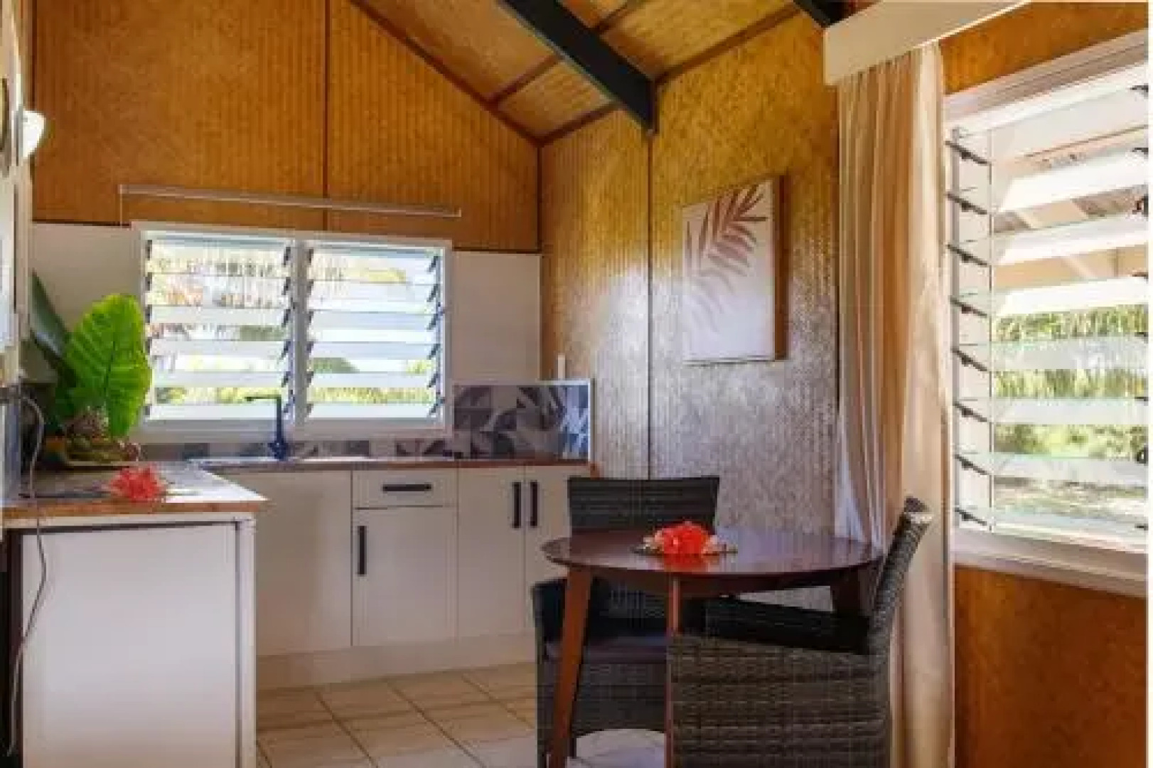 Inanobeach Bungalows