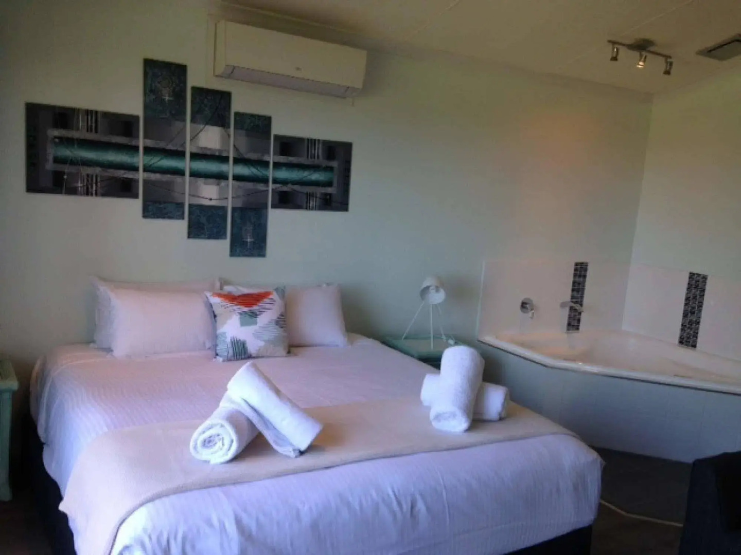 Paradise Palms Resort