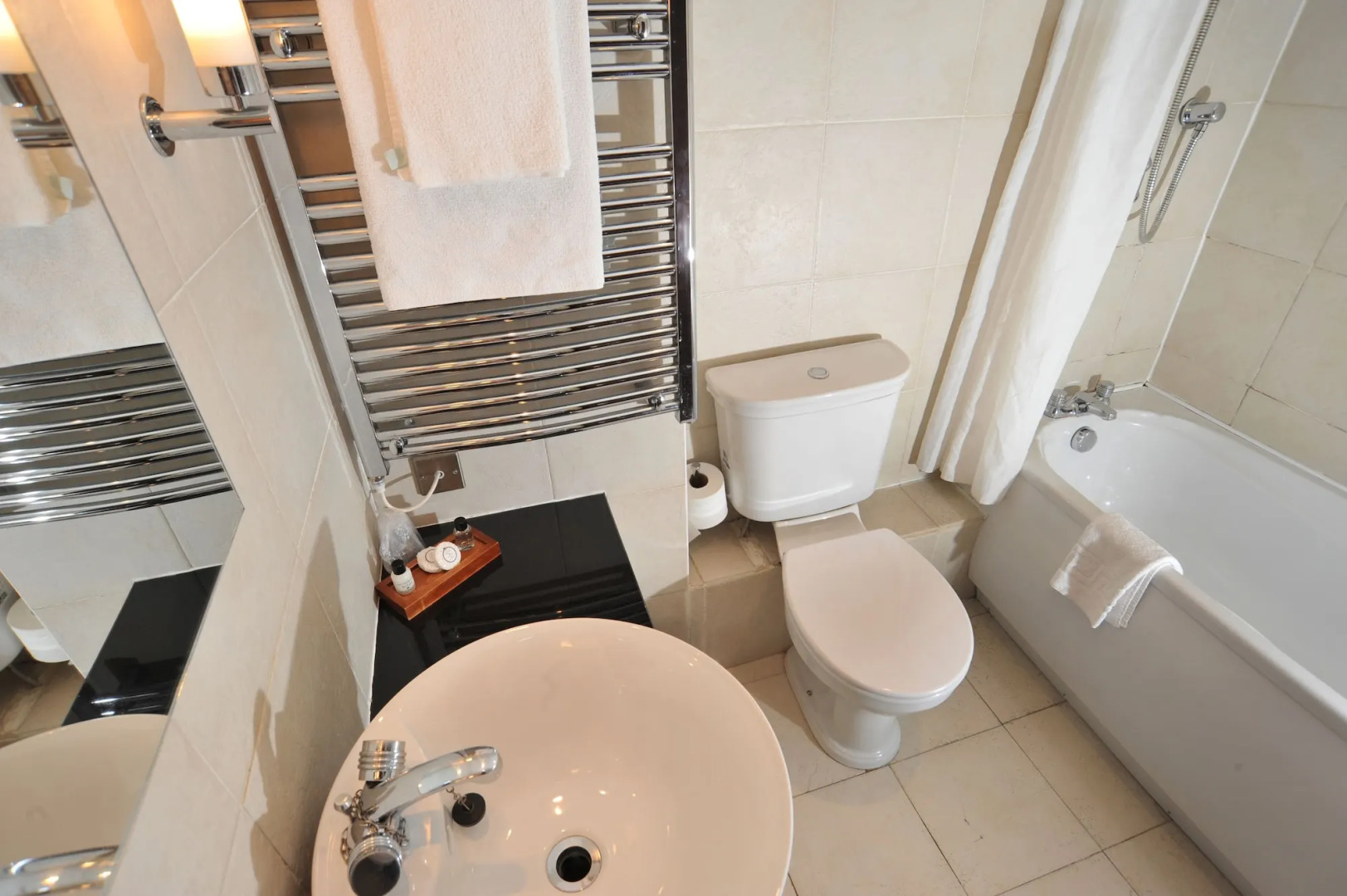 The Golden Lion Hotel