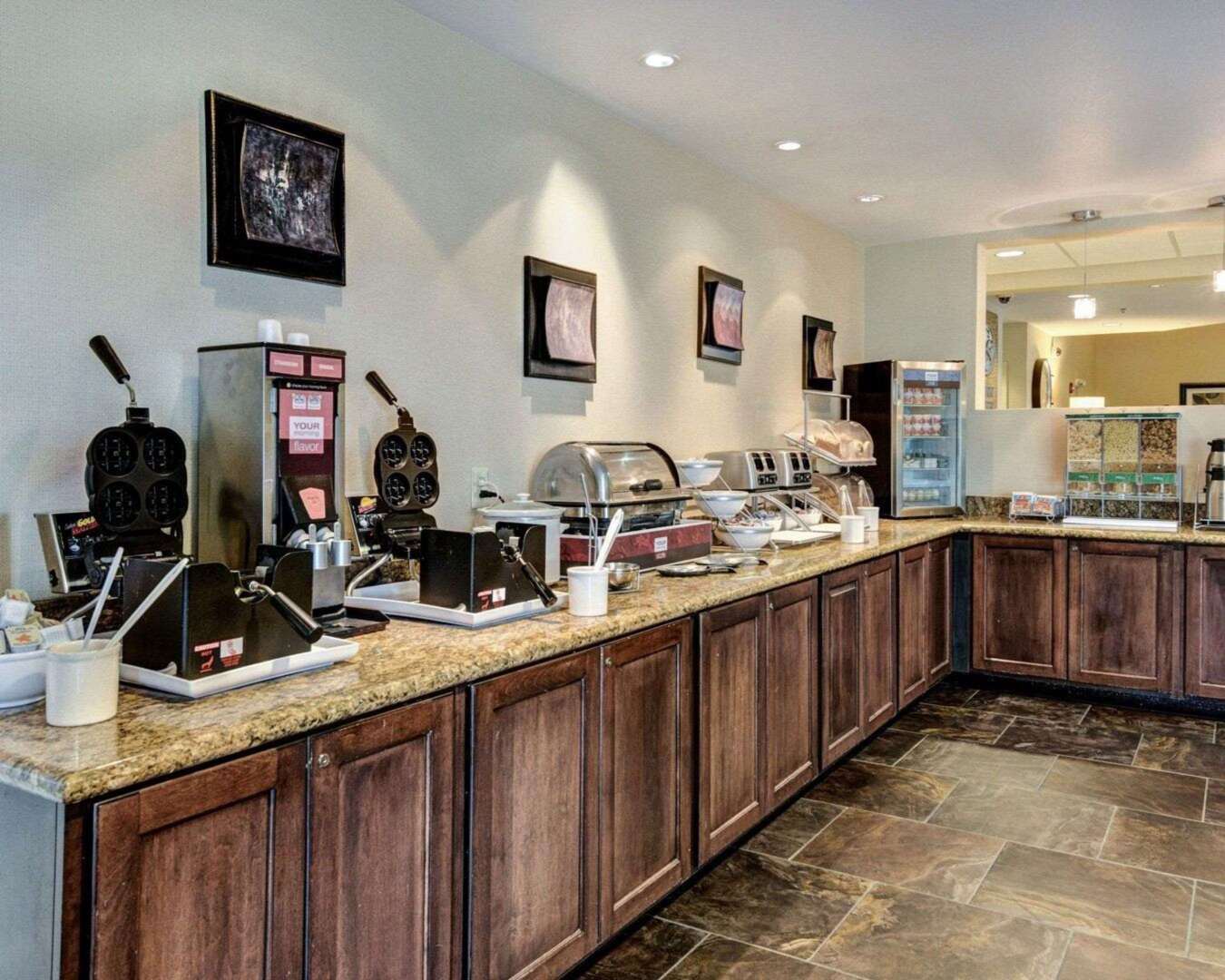 Comfort Suites near Hot Springs Park