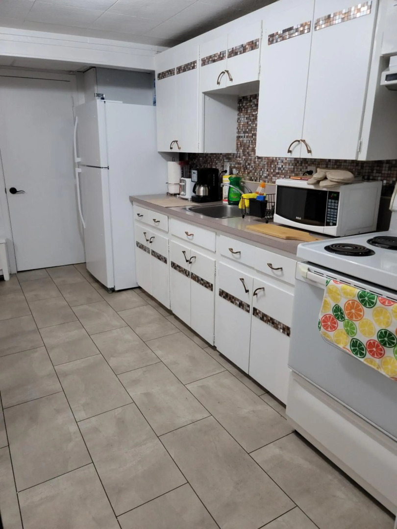 Vibrant apartment in the heart of the town