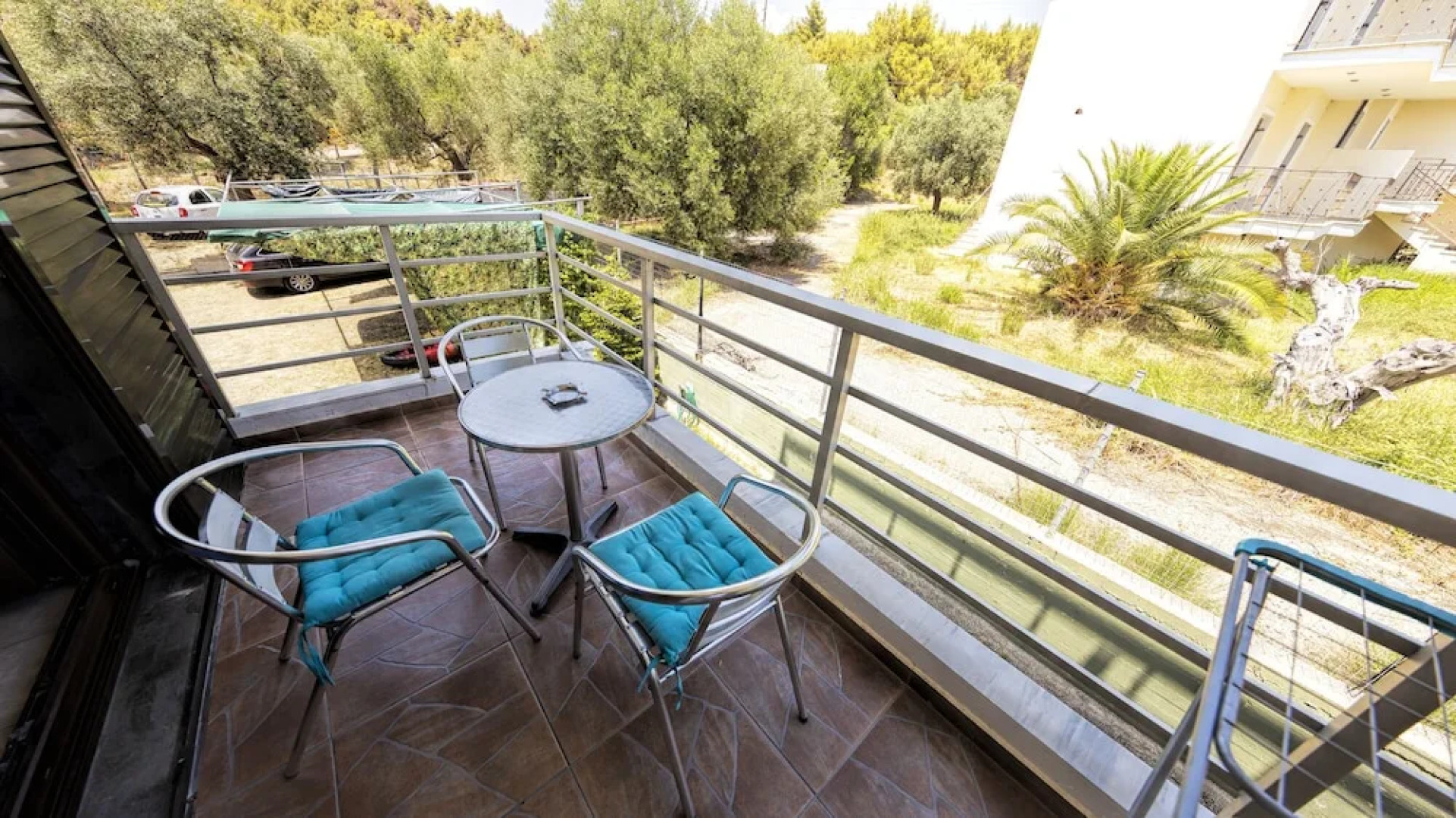 Salonikiou Beach Deluxe Apartments