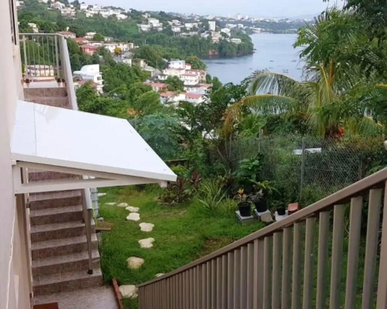 Apartment with One Bedroom in Schoelcher, with Wonderful Sea View, Enclosed Garden And Wifi - 4 Km From the Beach