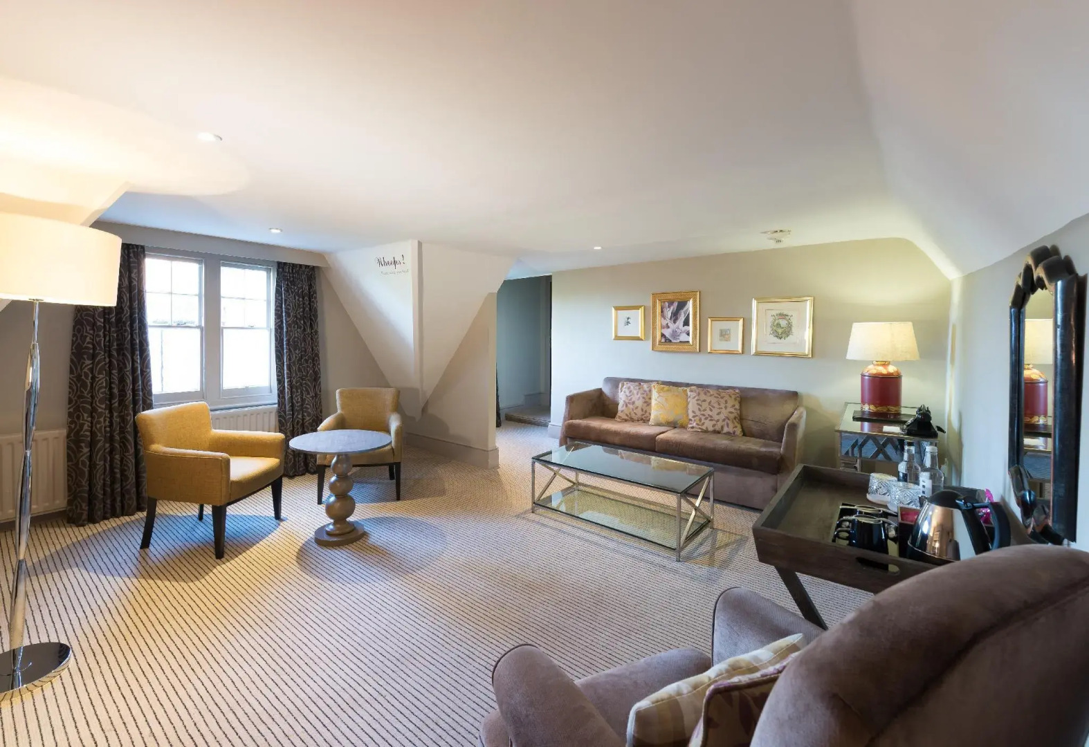 The Crown Manor House Hotel