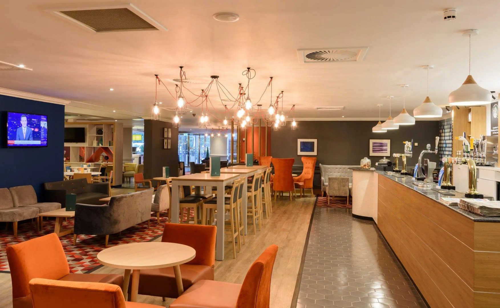 Holiday Inn Leeds Garforth by IHG