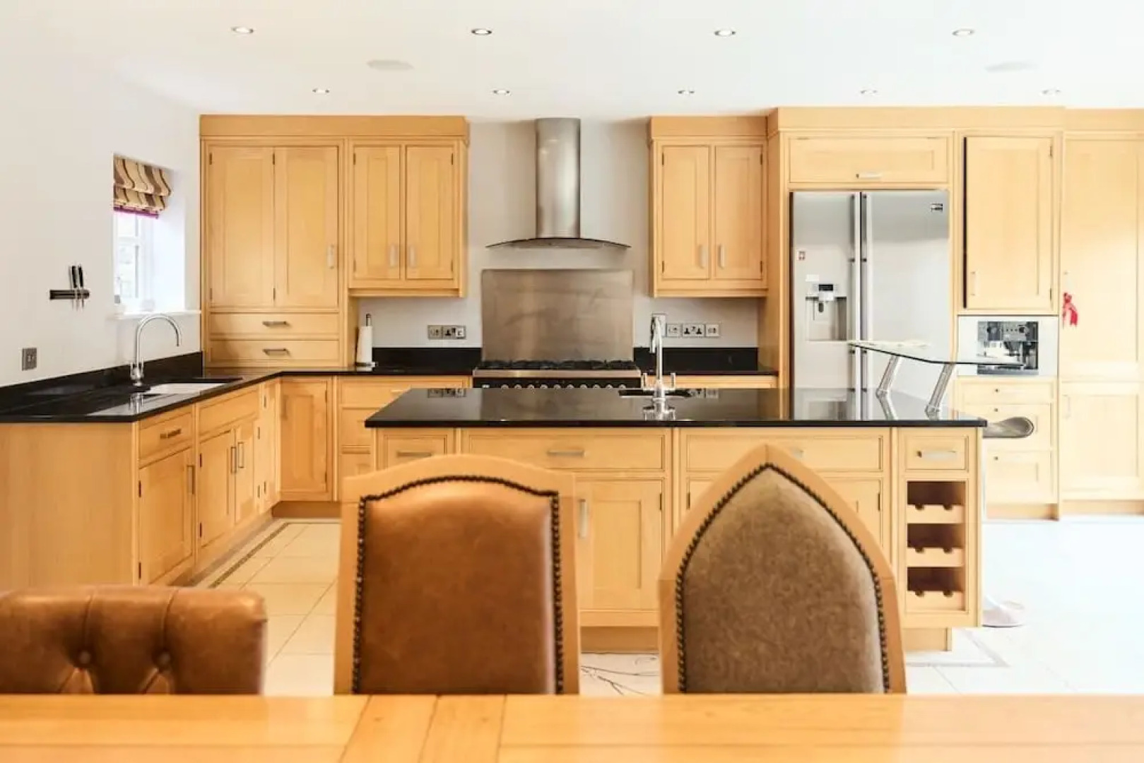 The Bourton-on-the-water Place - Lovely 5bdr House With Parking + Garden