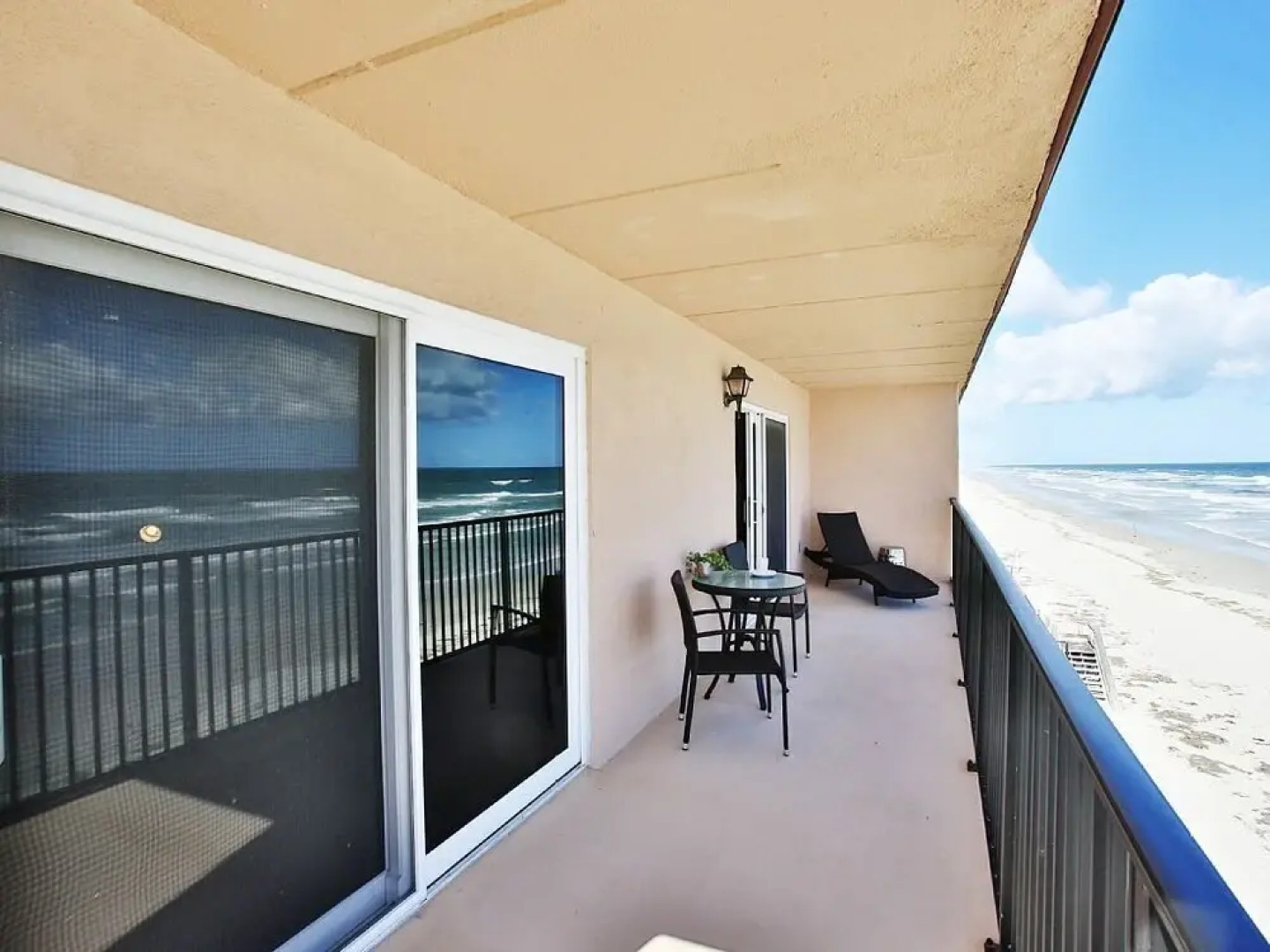 4495 S. Atlantic Ave #306s 2/2 Ocean Front