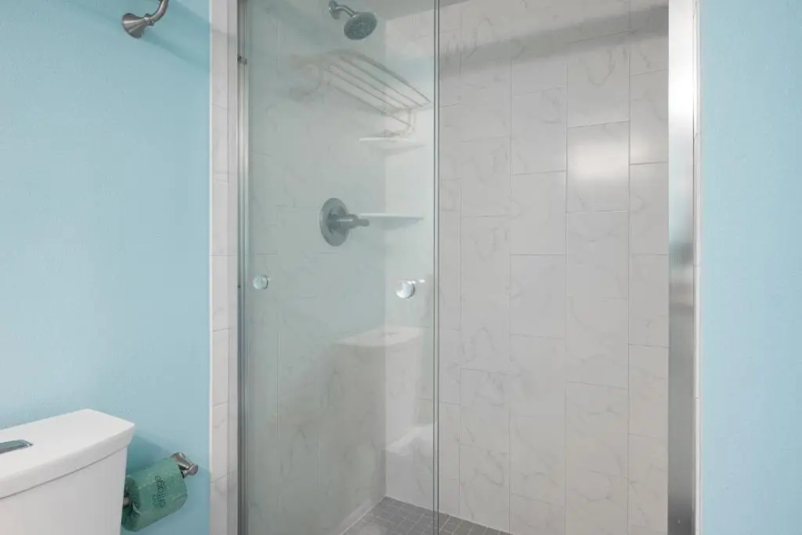 Sea Dancer 210, 2BR, Beach Front, Pool, Wi-Fi, Sleeps 6