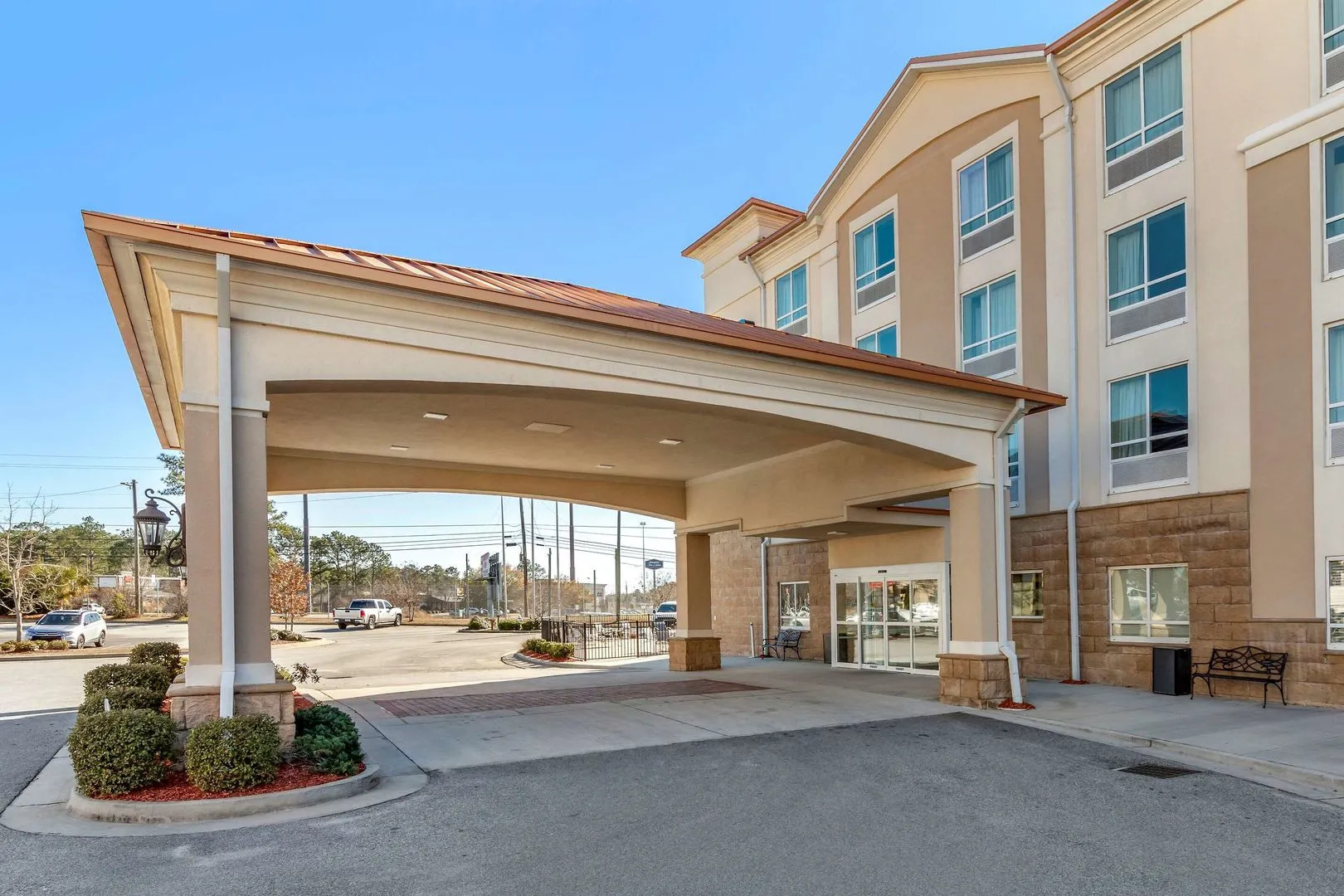 Comfort Inn & Suites