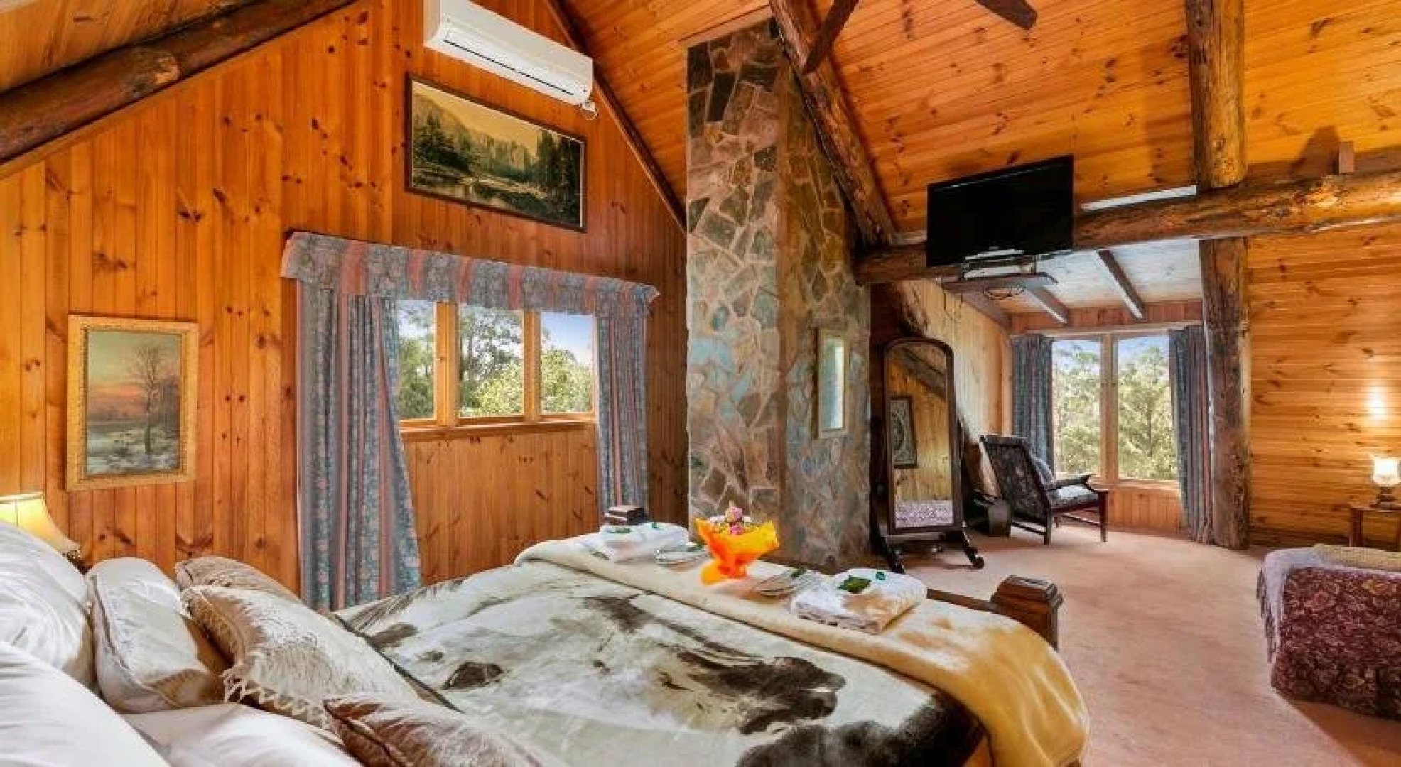 Eagles Nest Luxury Mountain Retreat