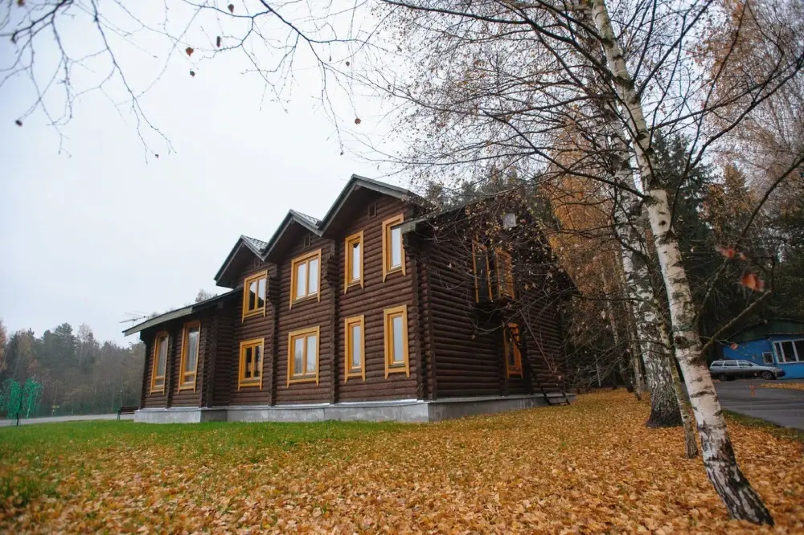 Flora Park Country Club