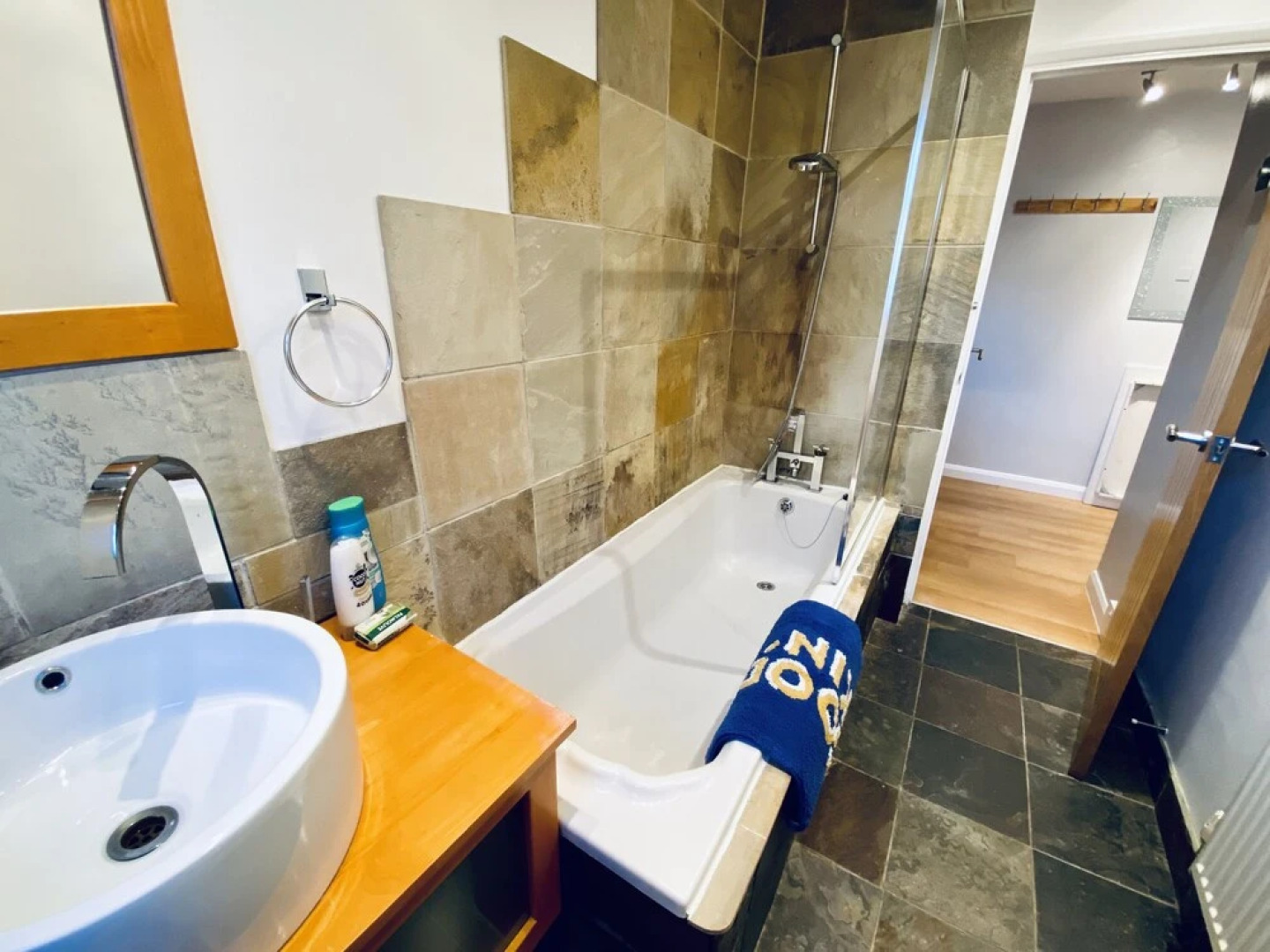 Cloud9stayz at The Royston