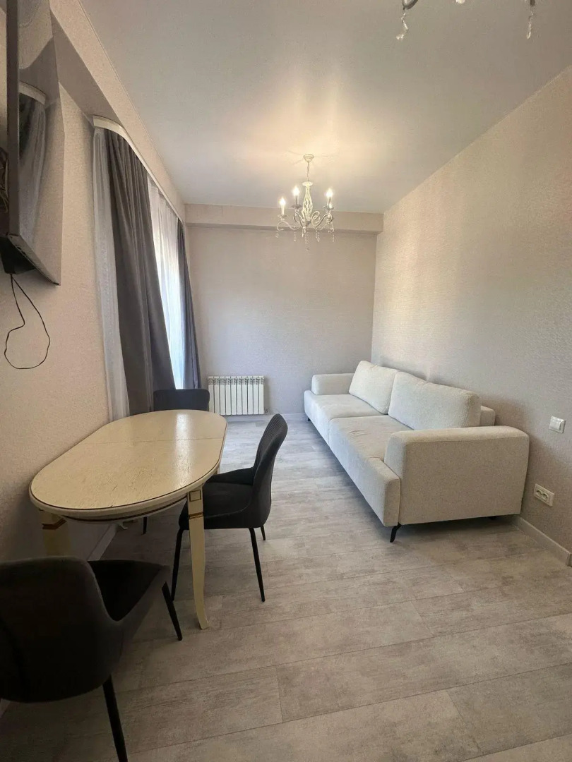 Море тут на улице Станиславского 44