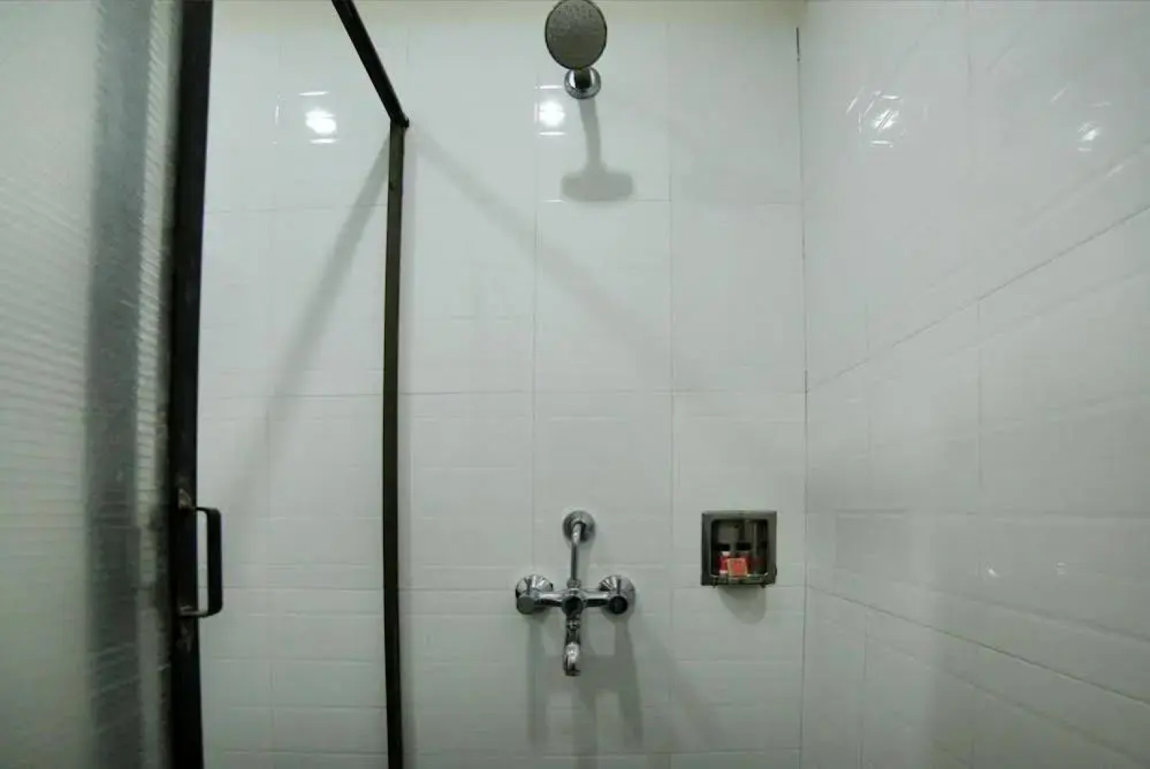 OYO Rooms Mahanadu Road Extension