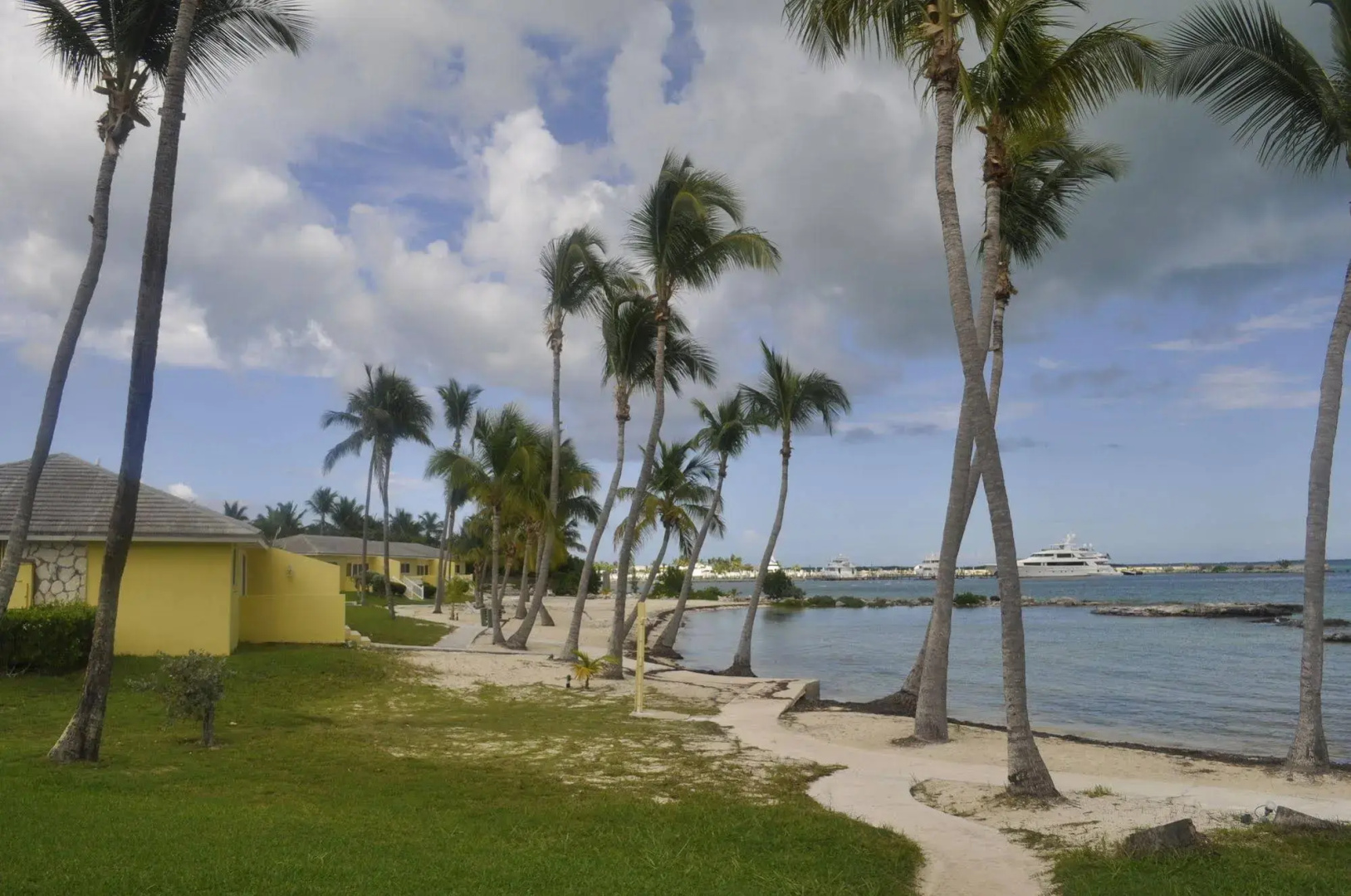 Abaco Getaway by Living Easy Abaco