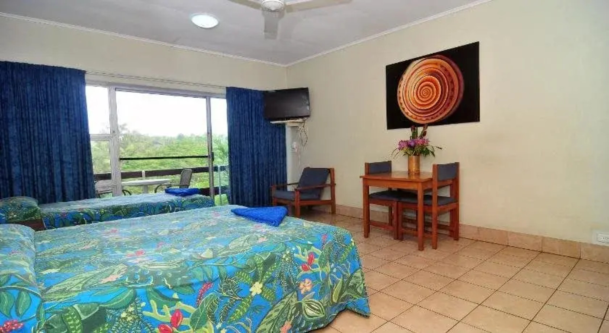 Coral Motel & Apartments