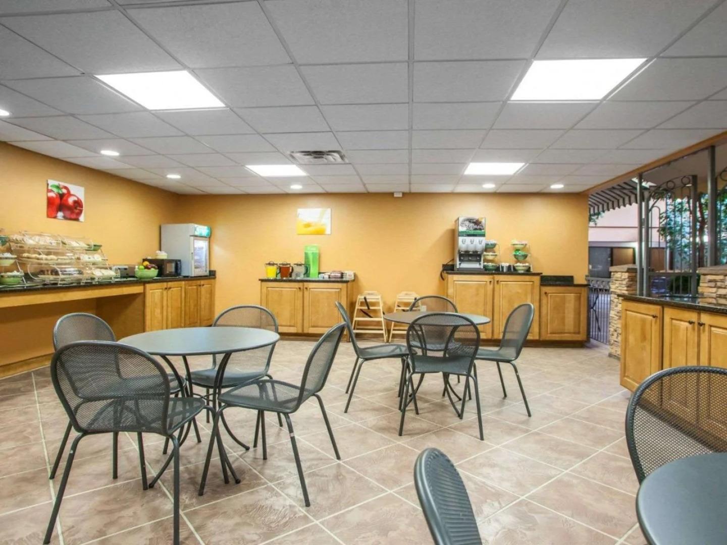 Quality Inn & Suites Ames Conference Center Near ISU Campus