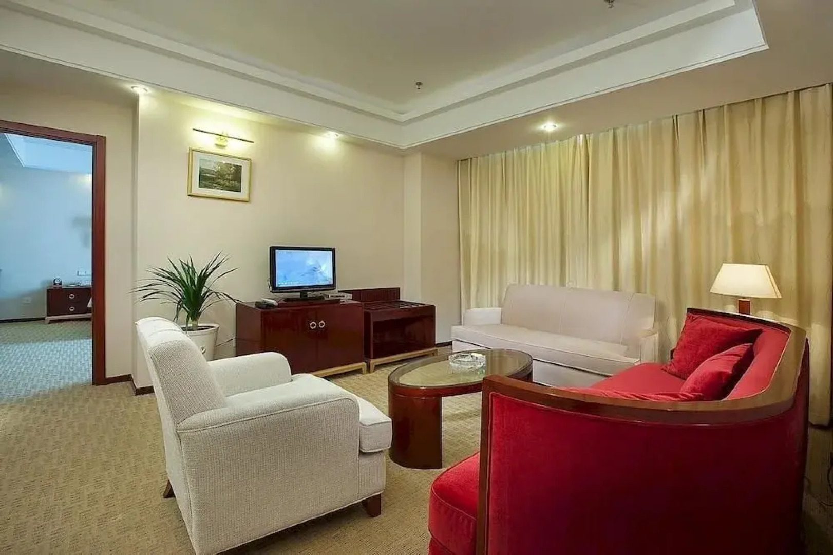 Chengde Tianbao Hotel