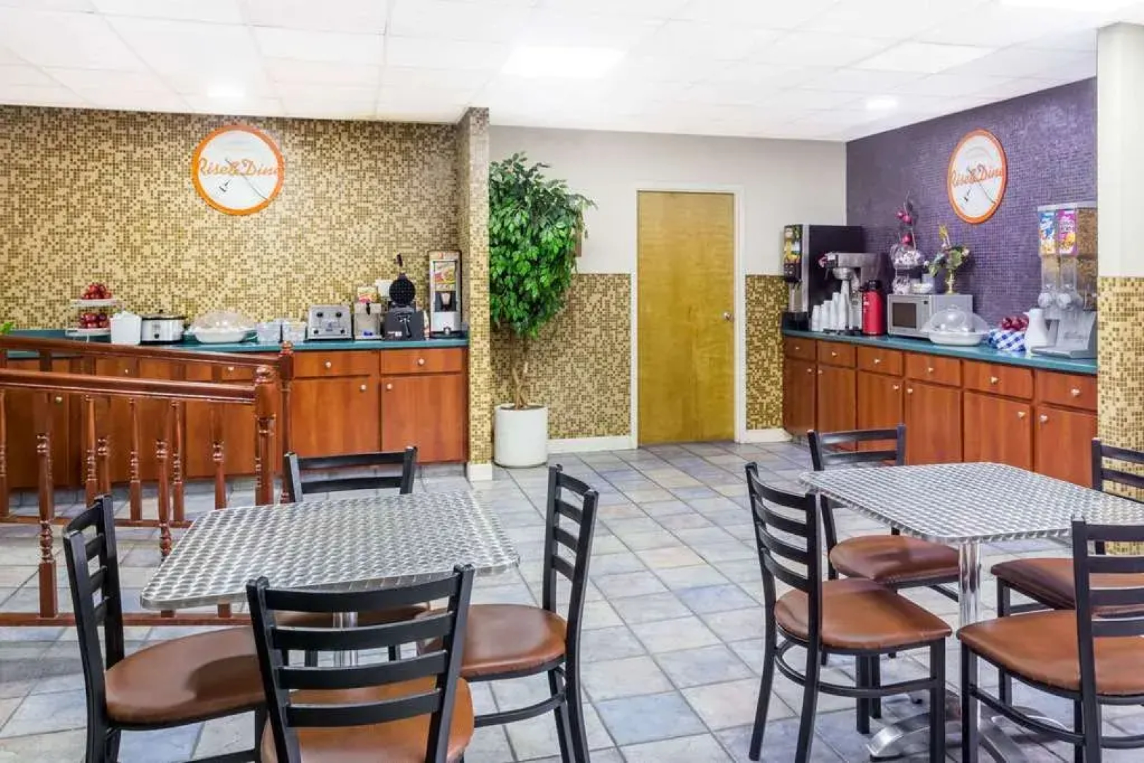 Howard Johnson Express Inn Savannah GA