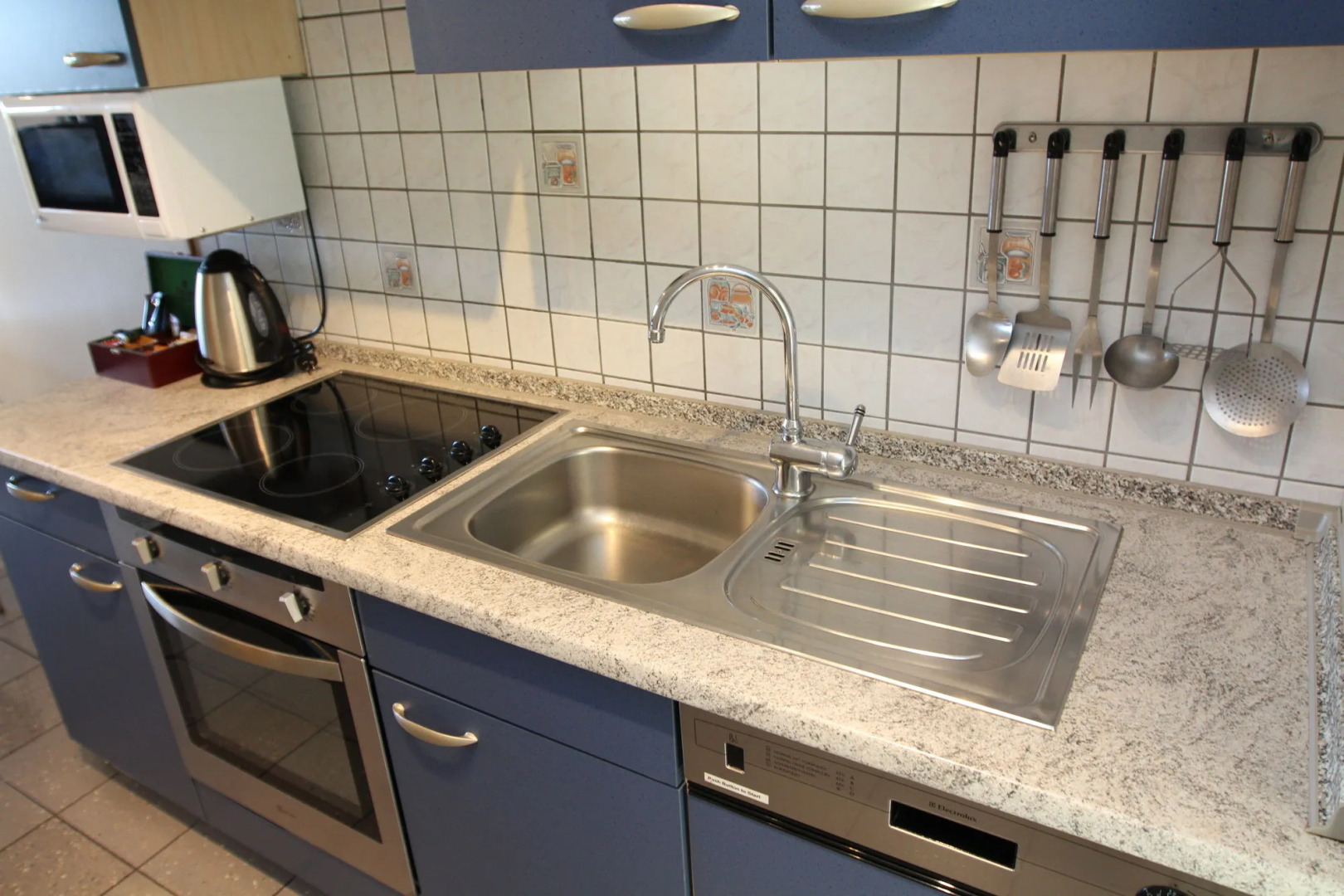 Admiralty Lodge Motel