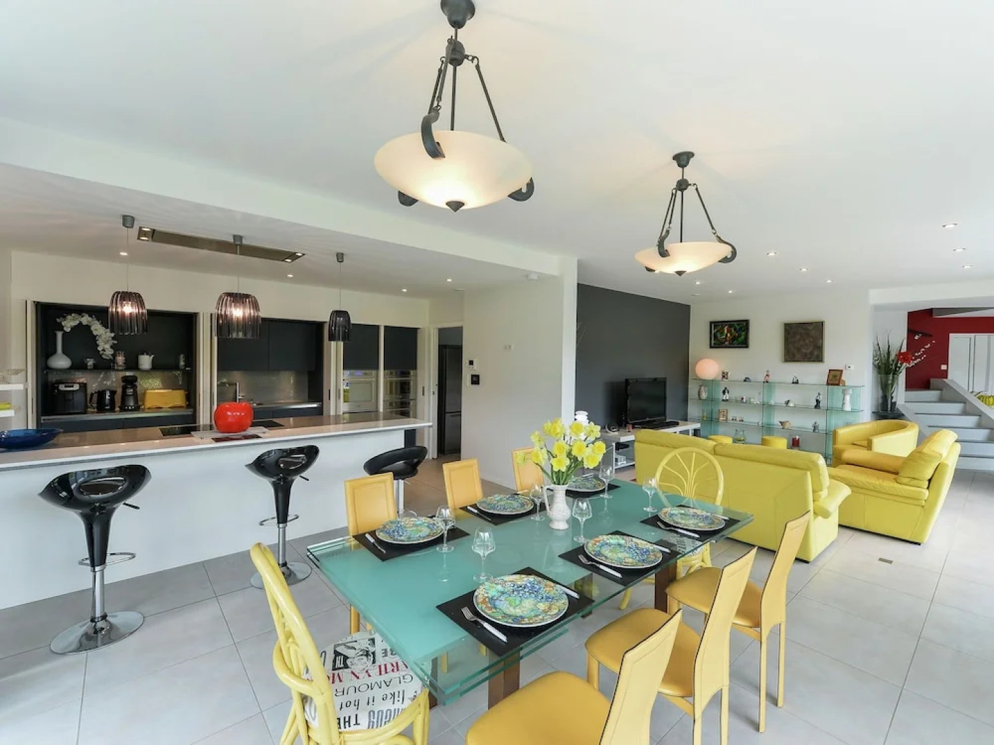 Welcoming Villa in Fouesnant With Swimming Pool