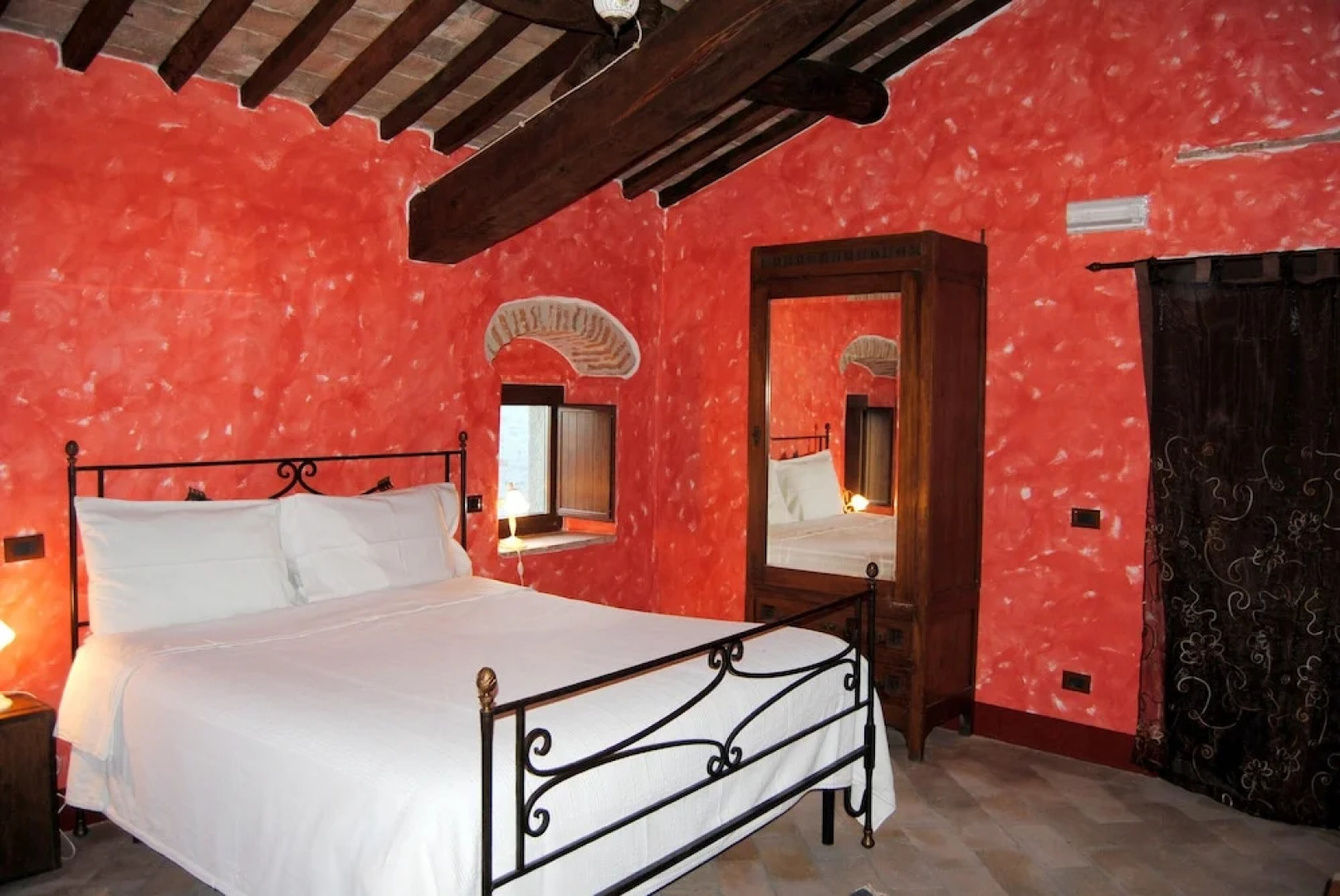 Apartment With 2 Bedrooms in Caprese Michelangelo, With Pool Access, F