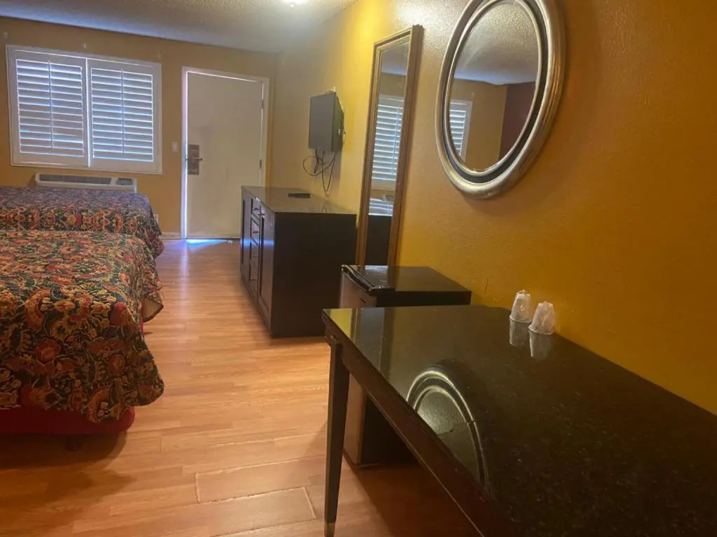 SimpleStay Suites - San Bernardino