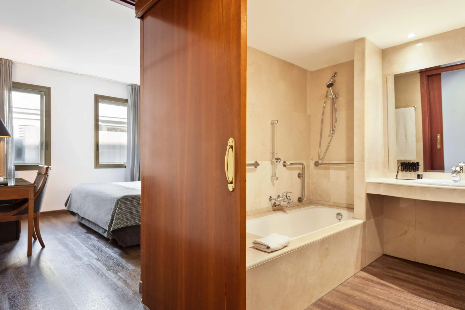 Best Western Premier CMC Girona