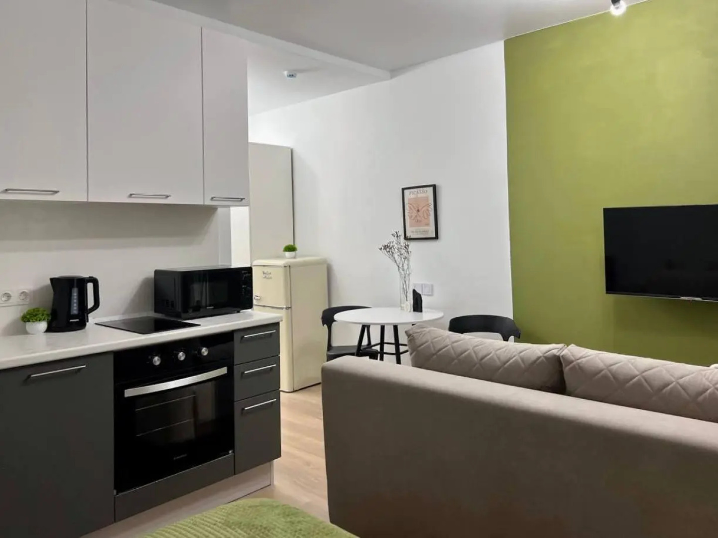 Happy People на шоссе Пригородное