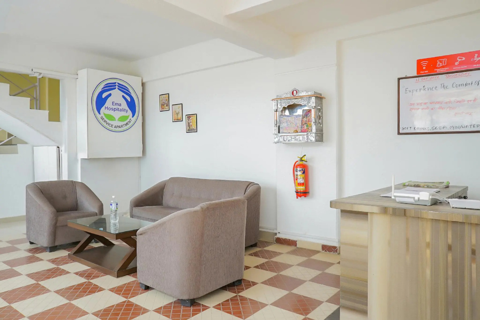 OYO Flagship 16053 Ema Happy Stay