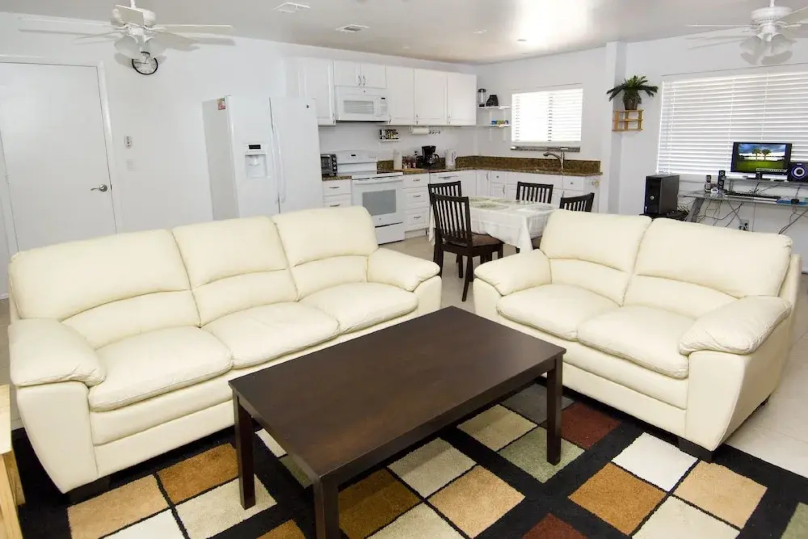 Lilsis by the Lake - Vacation Home