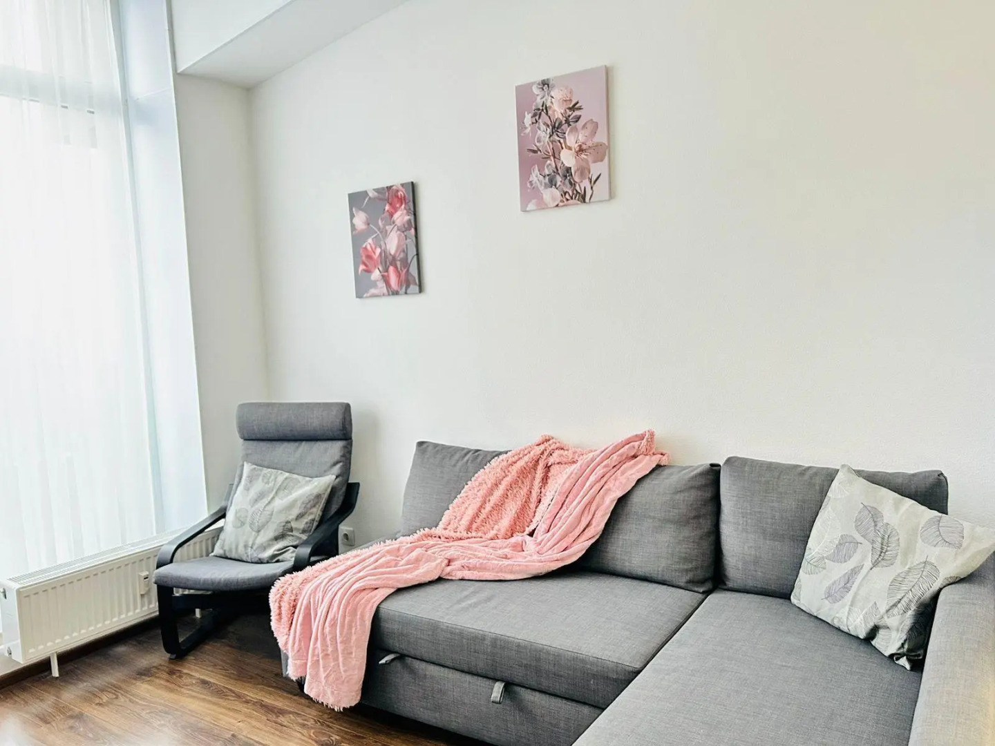 Апартаменты на аллее Тулонская 10