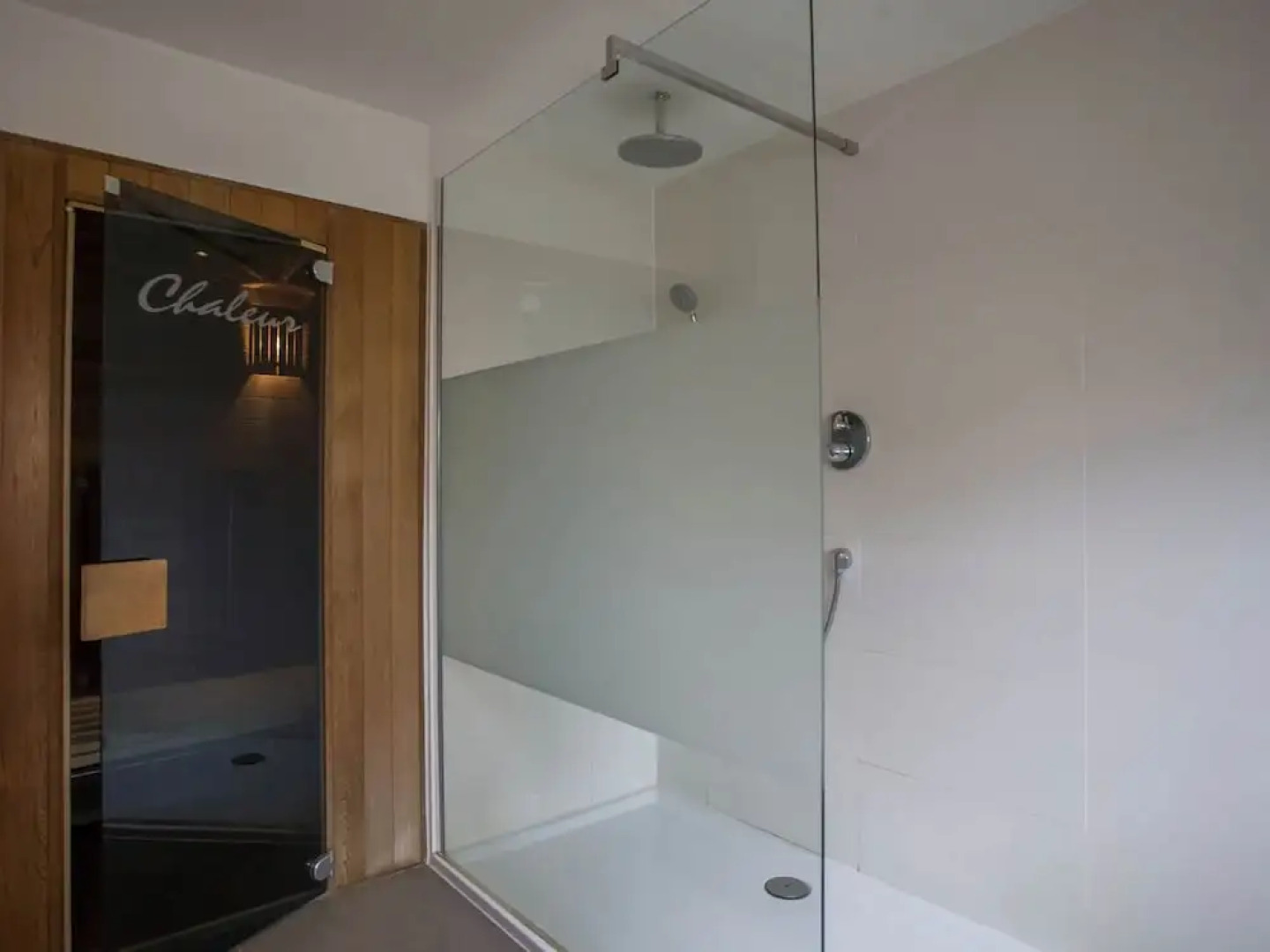 Beautiful Villa Near the Sea