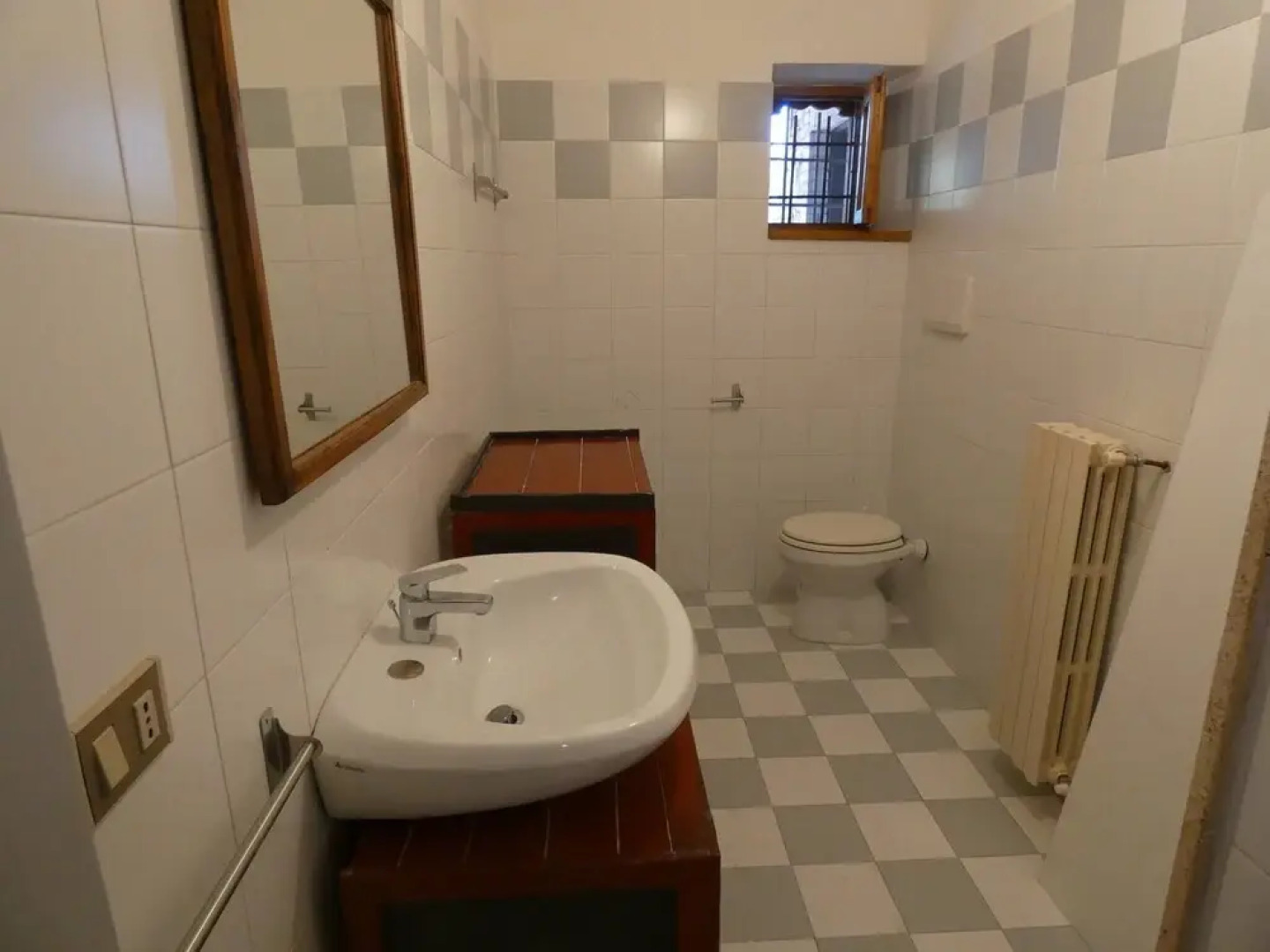 SCAPPO IN UMBRIA,Casale Vallenea