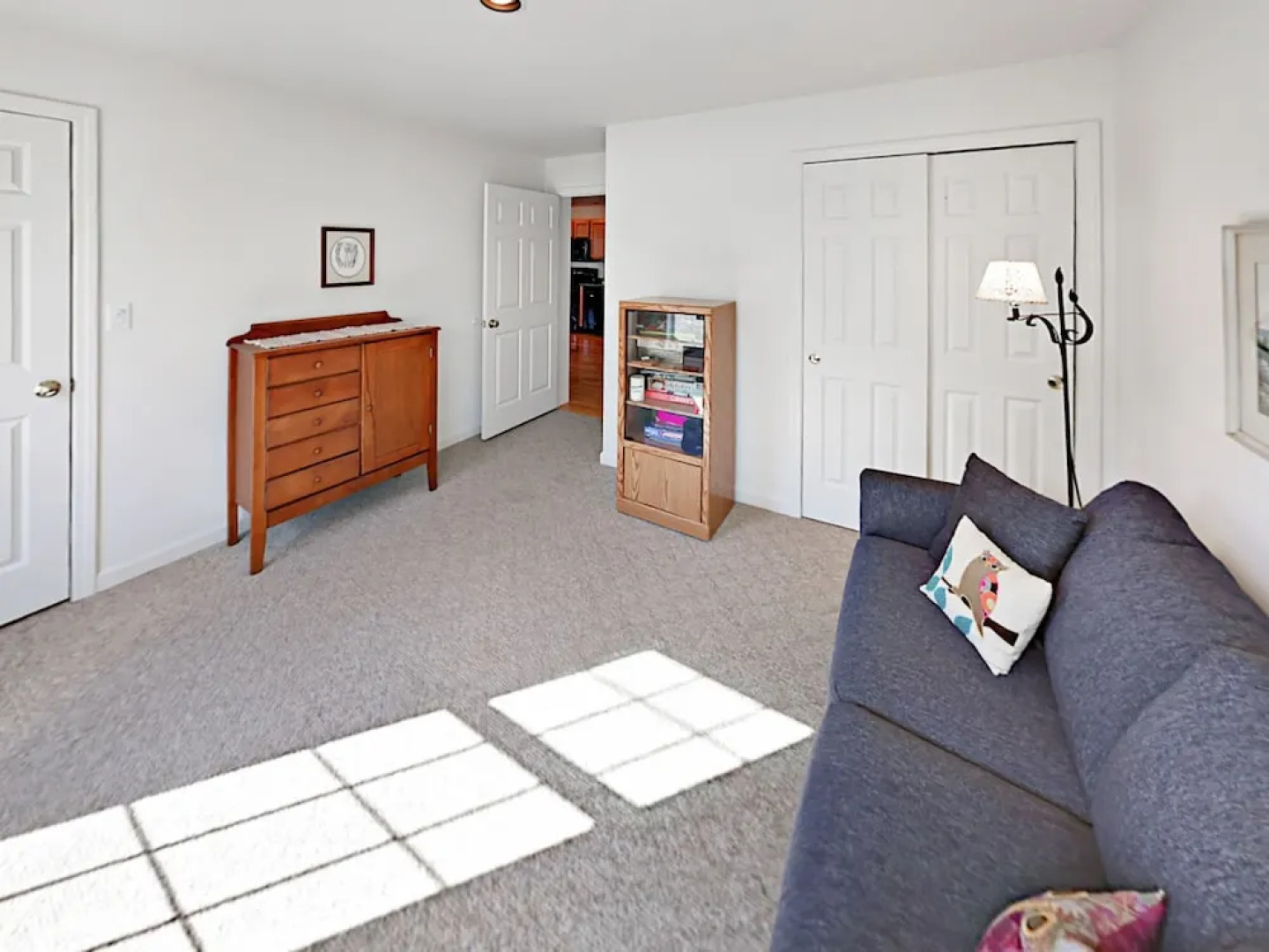 79 Middle Rd Home 3 Bedrooms 2.5 Bathrooms Home