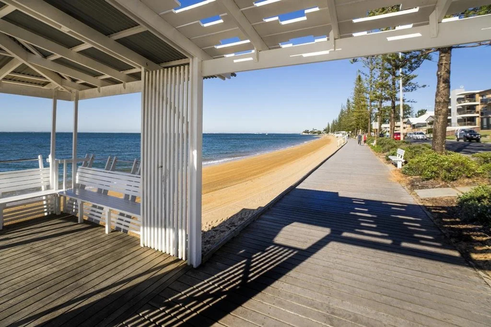 Beach House on Suttons