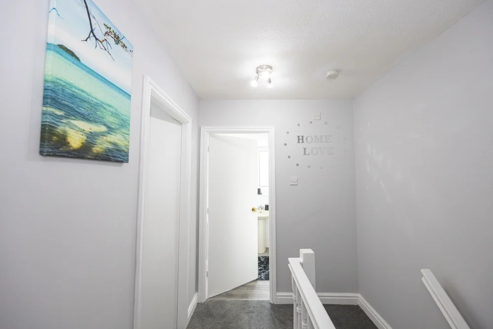 Captivating 2-bed House in Blackburn